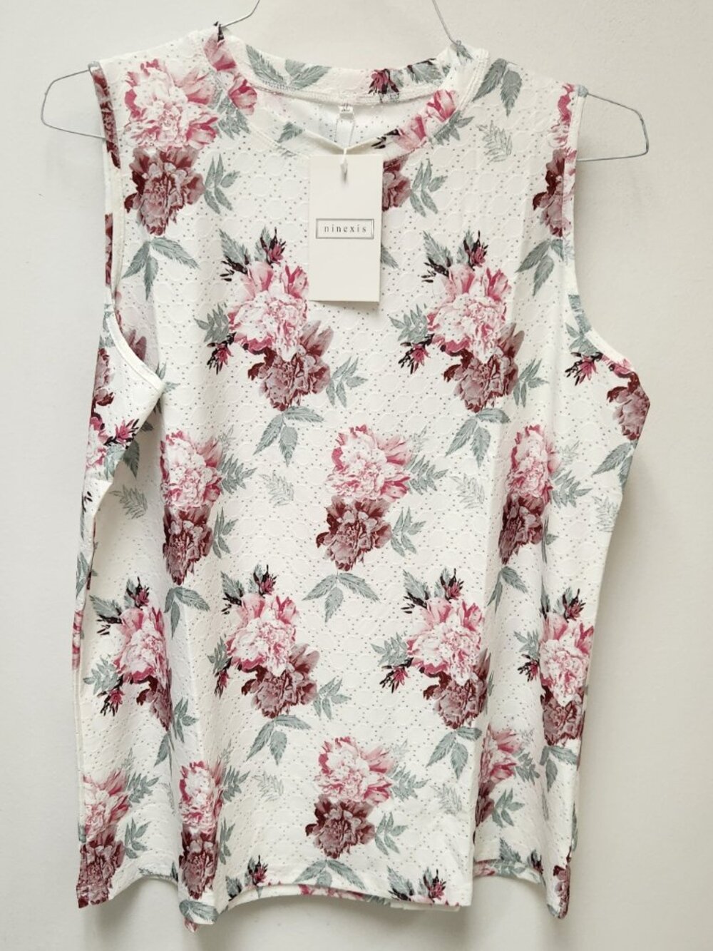 Ninexis Floral Sleeveless Shirt